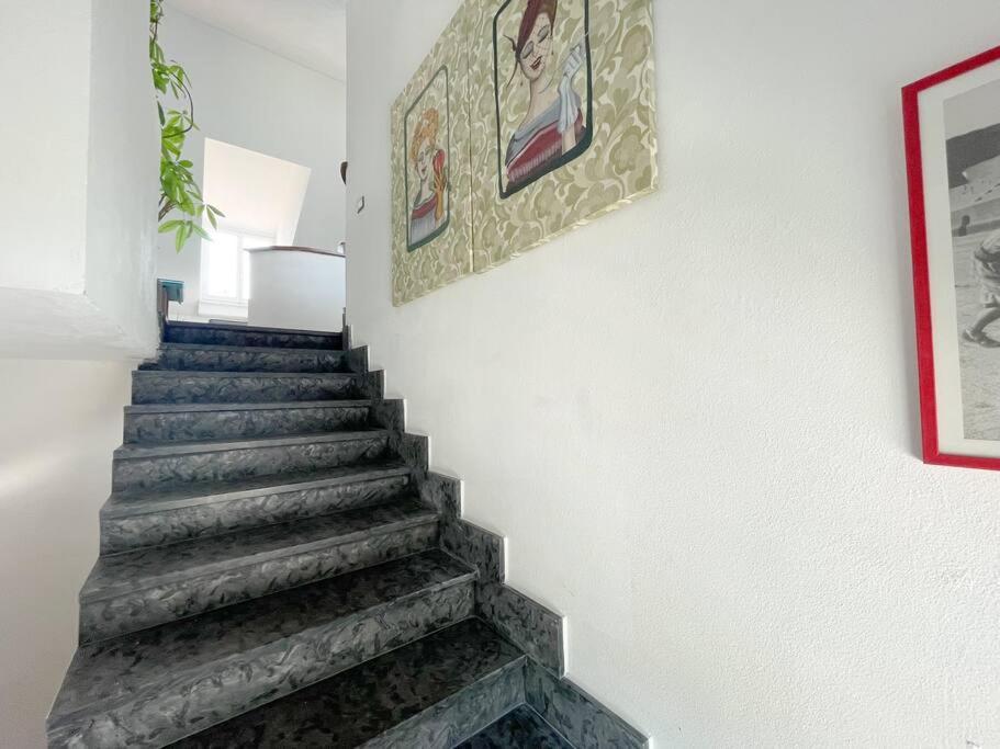 Elegante Appartamento 100 Mq Parcheggio - Wi Fi Savona Exterior photo
